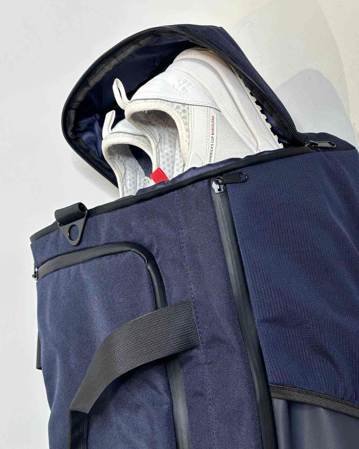 Fluidapex Tactical Men's Gym Bag - 6 Compartments, 3 Carry Styles